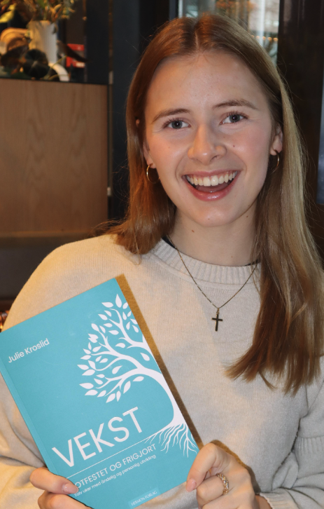 Julie Kroslid Instagram, Vekst, Influenser, forfatter